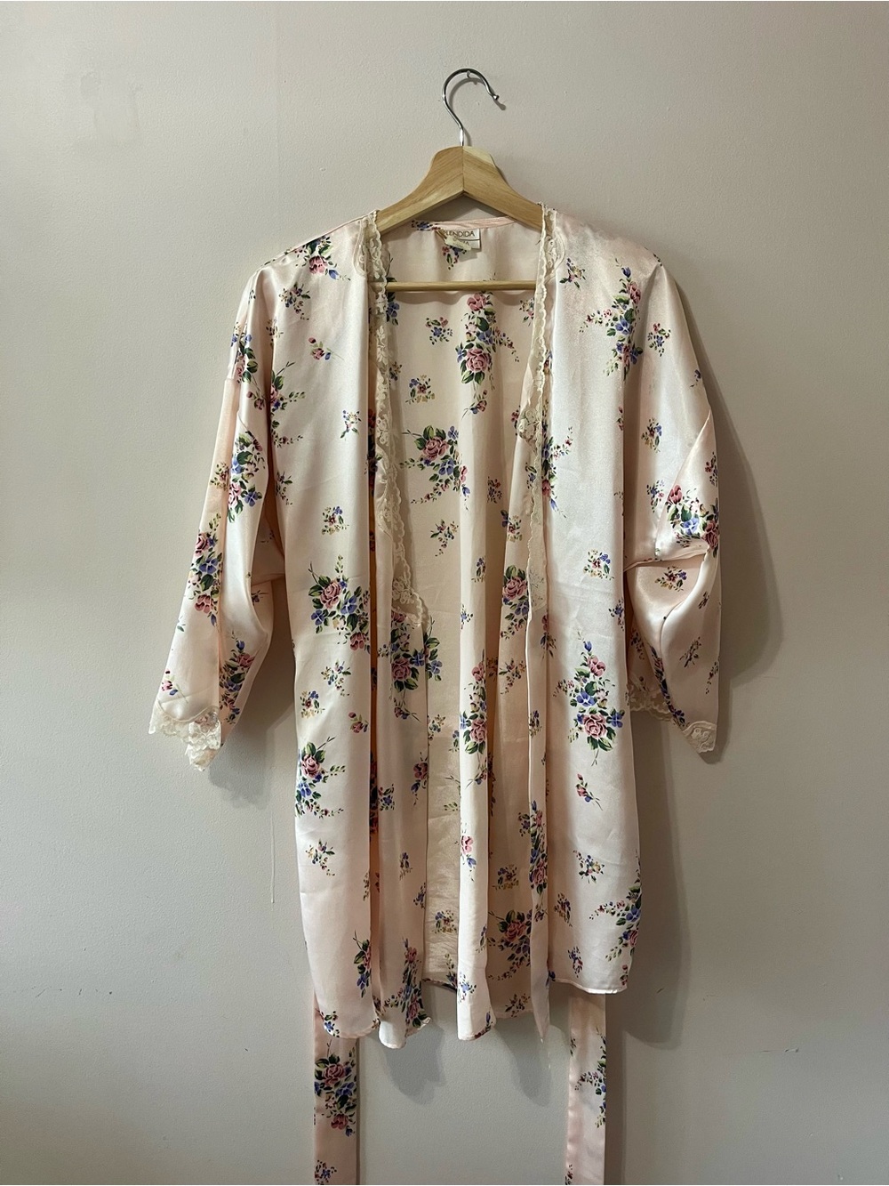 La SENZA Pale Pink Floral Satin Robe